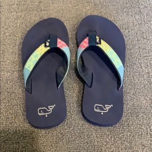 Vineyard vine children’s flip-flops
